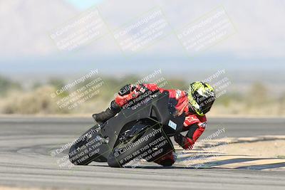 media/Jan-15-2026-Racers Edge (Thu) [[dfebeb70ab]]/2-A Group/Session 3 (Turn 16)/